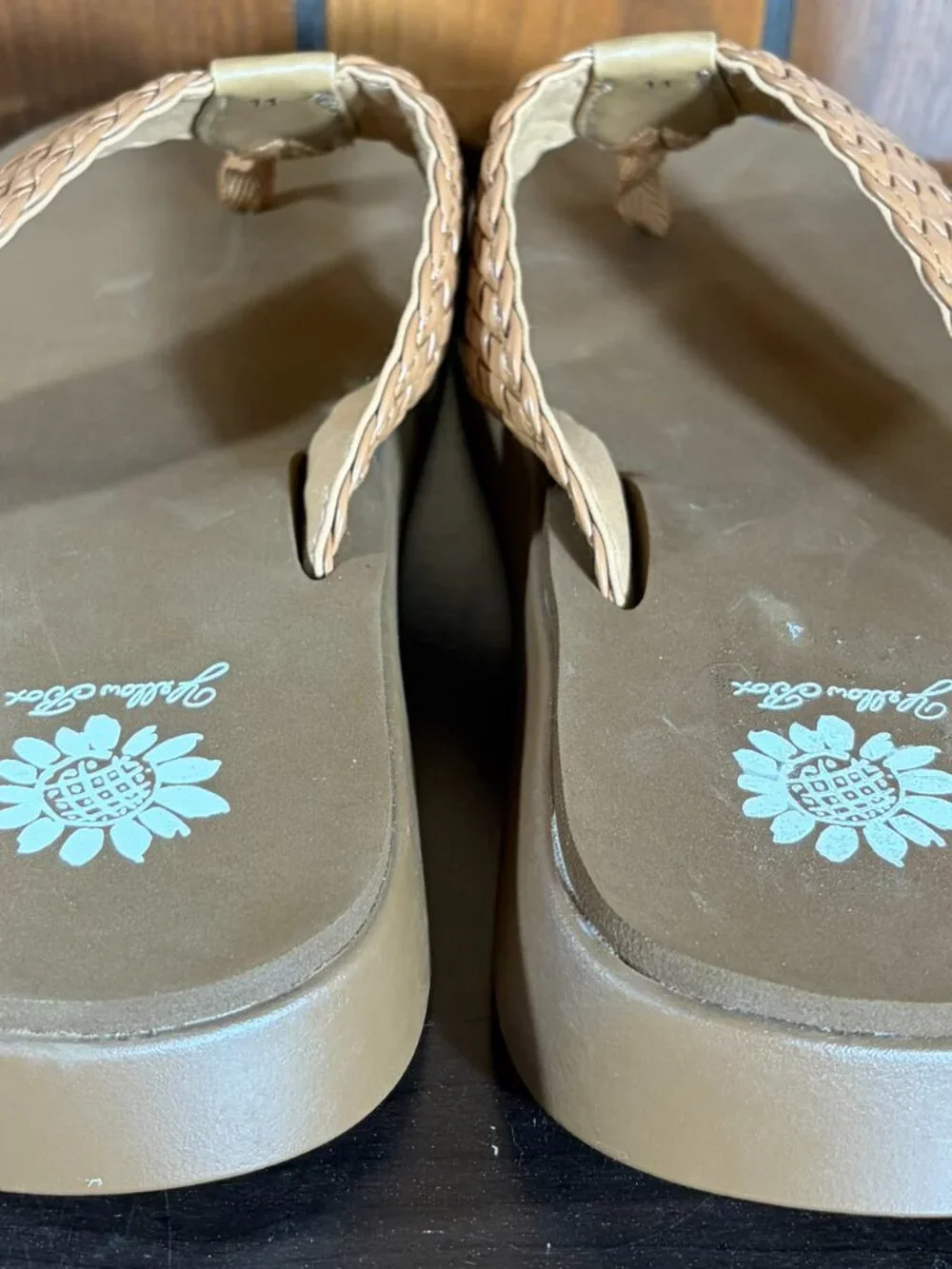 Yellow Box Gracia Sandals Flip Flops Basketweave Strap Tan Womens Sz 11 - EUC - Picture 6 of 9